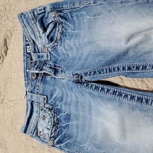 Miss Me Signature Cuffed Capri
